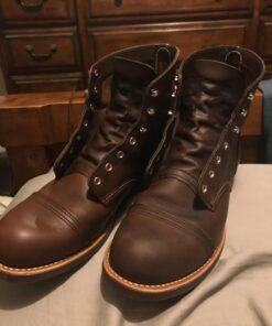 Huberd’s Shoe Oil - Leather conditioner and waterproofer since 1921. Easy pour formula waterproofs, softens, and conditions boots, shoes, bags, belts, gloves, saddles, tack and harness. 34 71EjpdZPXL 1