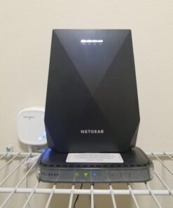 NETGEAR WiFi Mesh Range Extender EX7700 - Coverage up to 2300 sq.ft. and 45 devices with AC2200 Tri-Band Wireless Signal Booster & Repeater (up to 2200Mbps speed), plus Mesh Smart Roaming 32 71EnOEK152L