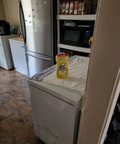 Lysol Multi-Surface Cleaner, Sanitizing and Disinfecting Pour, to Clean and Deodorize, Sparkling Lemon and Sunflower Essence, 40 Fl Oz 40 Fl Oz (Pack of 1) 26 71FISmctFL