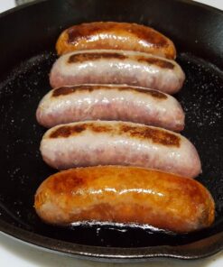 Lodge 10.25 Inch Cast Iron Pre-Seasoned Skillet – Signature Teardrop Handle - Use in the Oven, on the Stove, on the Grill, or Over a Campfire, Black 76 71FIv8uzRxL