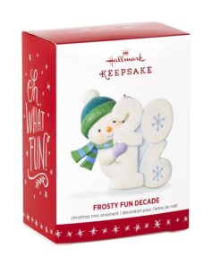 Hallmark Keepsake 2016 "Frosty Fun Decade #7" Dated Holiday Ornament Frosty Fun 9 71FaYQ2gL4L