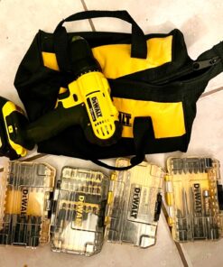 DEWALT 20V Max Cordless Drill / Driver Kit, Compact, 1/2-Inch (DCD771C2), Dewalt Yellow Compact Drill/Driver 56 71FhP9lV8DL