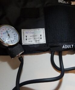 White Coat Deluxe Aneroid Sphygmomanometer Professional Blood Pressure Monitor with Adult Sized Black Cuff and Carrying Case 4 Piece Set 43 71Fni9xojUL