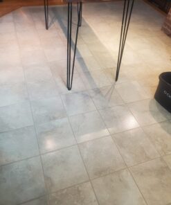 Rubbermaid Reveal Cordless Battery Power Scrubber, Gray/Red, Multi-Purpose Scrub Brush Cleaner for Grout/Tile/Bathroom/Shower/Bathtub, Water Resistant, Lightweight, Ergonomic Grip (1839685) 62 71Fx tcJB3L