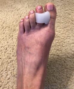 ZenToes Gel Toe Separators for Overlapping Toes, Bunions, Big Toe Alignment, Corrector and Spacer - 4 Pack (White) White 31 71G3DaZTiaL