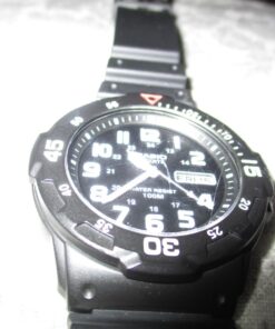 Casio EAW-MRW-200H-1BV Men's MRW200H-1BV Black Resin Dive Watch 39 71G85jmE6dL