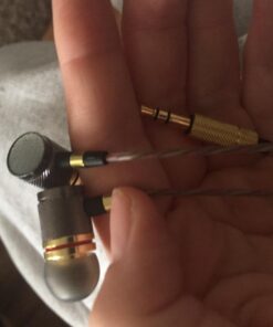 Betron YSM1000 Earphones in Ear Headphones Wired 3.5mm Jack Tangle-Free Cable Case and Noise Isolating Earbuds 37 71GNZB0uceL