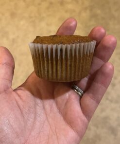 Green Direct Cupcake Liners - Standard Size Cupcake Wrappers to use for Pans or carrier or on stand - White Paper Baking Cups Pack of 500 39 71GjxX6HZbL