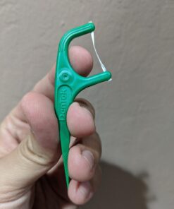 DenTek Fresh Clean Floss Picks, For Extra Tight Teeth, 75 Count 75 Count (Pack of 1) 35 71H3KATZlLL