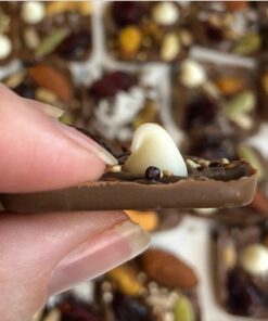 Wilton Bite-Size Brownie Squares Silicone Mold, 24-Cavity MINI Brown 40 71H8n7 WuwL