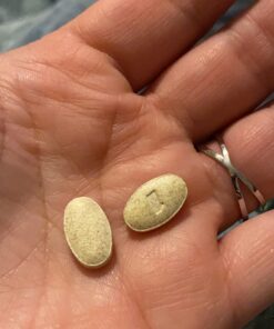 One A Day Women’s Petites Multivitamin,Supplement with Vitamin A, C, D, E and Zinc for Immune Health Support, B Vitamins, Biotin, Folate (as folic acid) & more,Tablet, 160 count 160 Count (Pack of 1) 32 71H8znWBncL