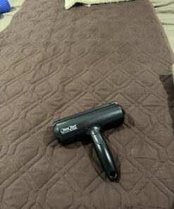 Chom Chom Roller Pet Hair Remover and Reusable Lint Roller - Black ChomChom Cat and Dog Hair Remover for Furniture, Couch, Carpet, Clothing and Bedding - Portable, Multi-Surface Fur Removal Tool 31 71HIIKUesRL