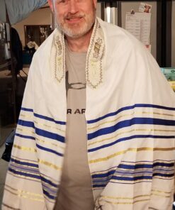 Holy Land Market Messianic Tallit Prayer Shawl Royal Blue/Gold With Matching Bag, Card and Brochure From Israel 17 71HLiW8cxWL