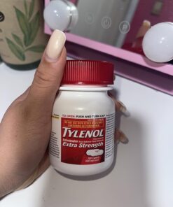 Tylenol Extra Strength Pain Reliever and Fever Reducer Caplets, 500 mg Acetaminophen Pain Relief Pills for Headache, Backache, Toothache & Minor Arthritis Pain Relief; 100 ct.; Pack of 1 100 Count (Pack of 1) 54 71HNLbdohDL