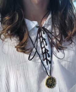 MASTER USA - COIN - Coin Necklace, Antique Gold Alloy Metal Medallion, Includes Black Nylon Neck Cord, Perfect for Cosplay, Pirates, Caribbean, Aztec, Skull, Fantasy - COIN, Small 29 71HcYvEQfFL