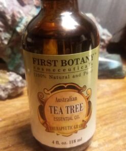 Australian Pure Tea Tree Essential Oil - 4 Fl.oz. with Glass Dropper 100% Natural Therapeutic Oil to Help in Fighting Dandruff, Acne, Toenail Fungus, Yeast Infections, Cold Sores & More. 35 71HfZJYWG4L