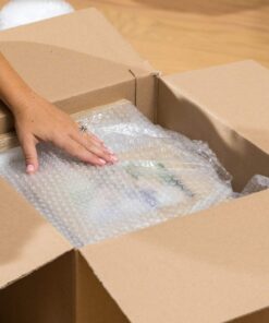 Duck Brand Bubble Wrap Original Protective Packaging, 12 Inches Wide x 30-Feet Long, Single Roll (393251), Clear 18 71HzciTMzpL