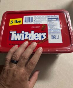 TWIZZLERS Twists Strawberry Flavored Licorice Style, Low Fat Candy Tub, 5 lb 5 Pound (Pack of 1) 32 71IFUhHdbsL