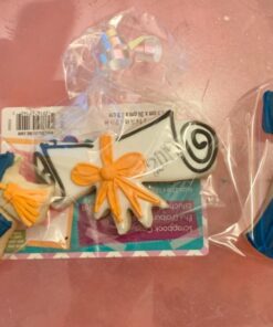 Graduation Gown Cookie Cutter, 4" Made in USA by Ann Clark 32 71IbG5wIEGL