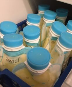 Kiinde Twist Pouch Direct-Pump Direct-Feed Twist Cap Breast Milk Storage Bags for Pumping, Freezing, Heating and Feeding, Pre-Sterilized, 6 Ounce, pack of 80 6oz 6 Ounce (Pack of 80) 37 71IkiRDn8TL