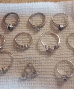 Goddard’s Silver Cleaner Dip – Silver Jewelry Cleaner Solution for Filigree Metalwork & Small Items – Professional Use Silver Tarnish Remover – Silverware Cleaning Supplies (10 oz) 51 71IpKm Z08L