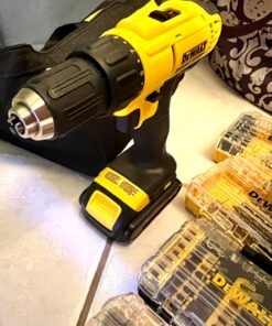 DEWALT 20V Max Cordless Drill / Driver Kit, Compact, 1/2-Inch (DCD771C2), Dewalt Yellow Compact Drill/Driver 57 71IpuoB4CLL