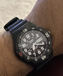 Casio EAW-MRW-200H-1BV Men's MRW200H-1BV Black Resin Dive Watch 26 71IskAf4kLL