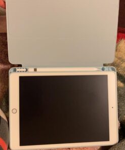 Akkerds Case Compatible with iPad 10.2 Inch 2021/2020 iPad 9th/8th Generation & 2019 iPad 7th Generation with Pencil Holder, Protective Case with Soft TPU Back, Auto Sleep/Wake Cover, Sky Blue 32 71IyYeW7WL