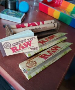 Raw King Size Organic Deal - King Size Slim Organic Rolling Papers, 110mm Rolling Machine and Wide Filter Tips INCLUDES Black Velvet Pouch 28 71J1ZYto5FL