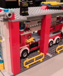 LEGO City Fire Station 60110 39 71JDLYdaZ1L