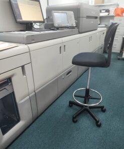 Amazon Basics Mid-back Mesh Office Drafting Chair Stool with Adjustable Footrest, Black No Arms 44 71JEWmTTMDL