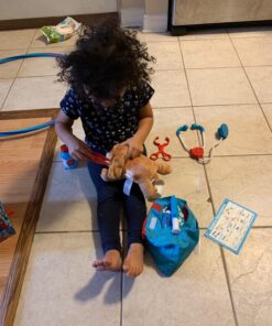 Melissa & Doug Examine and Treat Pet Vet Play Set (24 pcs) - Kids Veterinary Play Set, Veterinarian Kit For Kids, STEAM Toy, Pretend Play Doctor Set For Kids Ages 3+ 48 71JEtwHvGZL