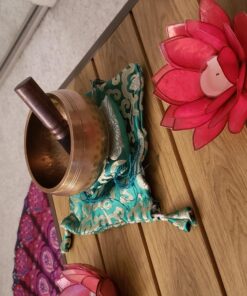 Tibetan Singing Bowl Set By YAK THERAPY- Hand Crafted Meditation, Chakra Healing Peace and Mindfulness Bowl with Mallet, Silk Cushion & Bag, 4.5 inch Bowl Made in Nepal includes Gift Ebook by Email 35 71JMGivOIpL