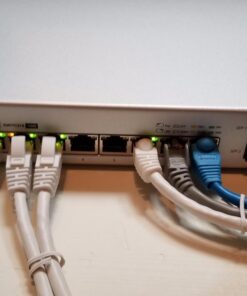 Ubiquiti Networks Networks UniFi Switch 8-Port 150 Watts, White 30 71JOdaCuciL