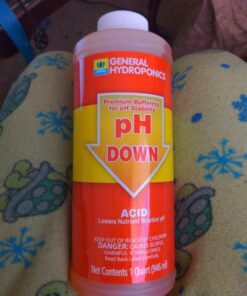 General Hydroponics pH Down Liquid Premium Buffering For pH Stability, Quart 1 quart 30 71JXxG3KsnL