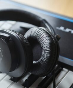 Roland RH-5 Quality Comfort-Fit Headphones for Electronic Musical Instruments,Black, 40mm driver 9 71JmKRyVQ4L