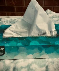Kleenex Professional Facial Tissue for Business (21400), Flat Tissue Boxes, 36 Boxes / Case, 100 Tissues / Box, 3,600 Tissues / Case White 100 Count (Pack of 36) 46 71JrAHa2aML