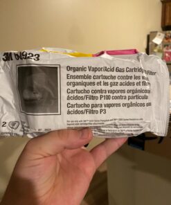 3M P100 Respirator Cartridge/Filter 60923, 1 Pair, Helps Protect Against Organic Vapors, Acid Gases, and Particulates,Magenta, Yellow 26 71JsqZJK2YL