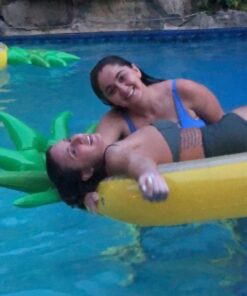 VICKEA Inflatable Pool Floats for Kids and Adults, Large Water Inflatable Pineapple Pool Float for Swimming Pool 32 71JzSY09PRL