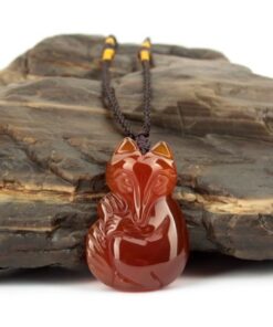 COOLSOME Women's Red Agate Fox Queen Pendant Necklace Grounding Stone Protection 27 71K1v5qNeyL