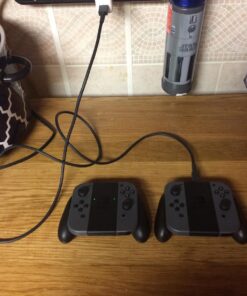 Nintendo Joy-Con Charging Grip 38 71K2ep0tbFL 1