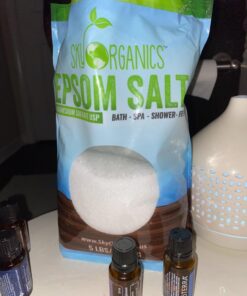 Sky Organics 5 lbs Epsom Salt - 100% Pure Magnesium Sulfate, USP Grade, Kosher, Non-GMO - Bath and Foot Soak, Soothing Body Soak. Made in USA, 49 71K5EWEjxLL