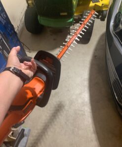 BLACK+DECKER 20V MAX Cordless Hedge Trimmer, 22 Inch Steel Blade, Reduced Vibration, Battery and Charger Included (LHT2220), Orange 44 71KHe 5hscL
