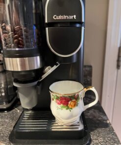 Cuisinart Single Serve Coffee Maker + Coffee Grinder, 48-Ounce Removable Reservoir, Black, DGB-2 Burr Grind & Brew 32 71KO3a8AX8L