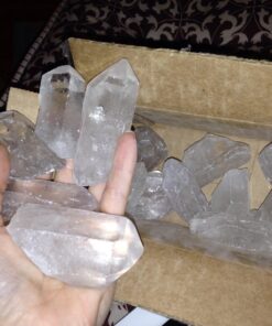 over 2 full Lbs. natural quartz crystal points hand picked...9 to 11 pcs 1 1/2'' to 2 1/2 ''. 27 71KPcdl6TL