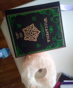 Wiccapedia: A Modern-Day White Witch's Guide (Volume 1) (The Modern-Day Witch) 27 71KRXXzVoHL