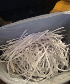 Amazon Basics 8-Sheet Strip Cut Paper, CD, and Credit Card Shredder 33 71KVbqEHvsL