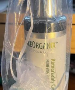 LuxeOrganix Purifying Organic Face Wash for Oily Skin with Bamboo Charcoal, Vitamin C, Aloe Vera, and Silicone Scrubby (5 oz) 33 71KcJdRcQ9L