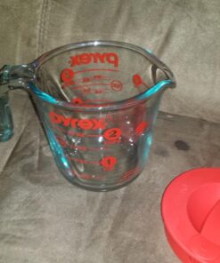 Alternative view of Pyrex Prepware 2-Cup Glass Measuring Cup with Lid
