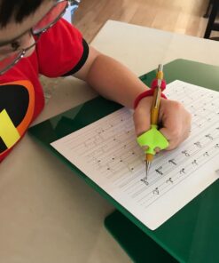 Firesara Pencil Grips, Original Breakthrough Assorted Writing Aid Grip Trainer Posture Correction Finger Grip for Kids Preschoolers Children Adults Special Needs for Lefties or Righties(4PCS) Blue 29 71KxN6hNZKL